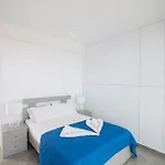Villa Olive Gold, Luxury And Brand New 2bdr With Private Pool