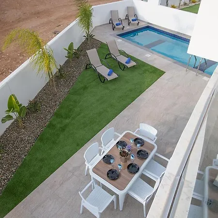Olive Gold, Luxury And Brand New 2bdr With Private Pool 普罗塔拉斯